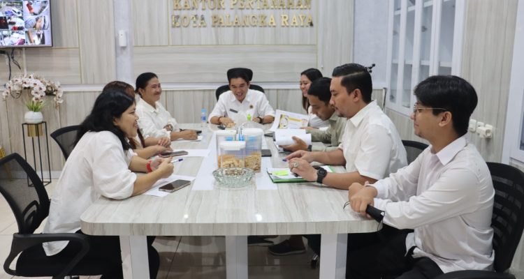 Kantor Pertanahan Kota Palangka Raya kembali menghadirkan inovasi pelayanan publik melalui peluncuran program Layanan Pengukuran Terjadwal (LAKUWAL).