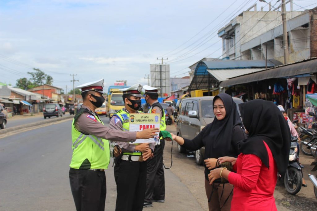 D83C7963-372E-4A1C-A7AF-ECB4F0B95176