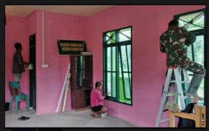 Bangun Edukasi Rumah Baca Kodim 0318/Natuna Berjalan Baik, Babinsa Desa Cemaga Utara Lakukan Komsos