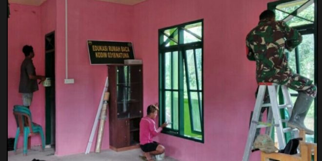 Bangun Edukasi Rumah Baca Kodim 0318/Natuna Berjalan Baik, Babinsa Desa Cemaga Utara Lakukan Komsos
