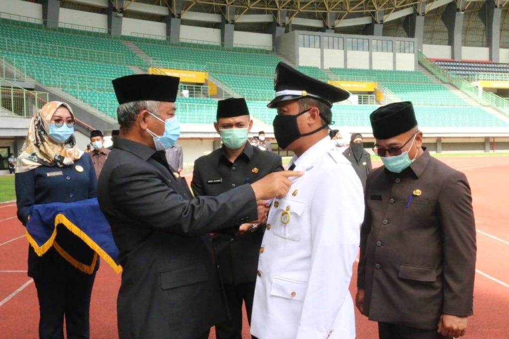 IMG-20201201-WA0045 Pejabat Esselon Pemerintah Bekasi di Lantik Wali Kota