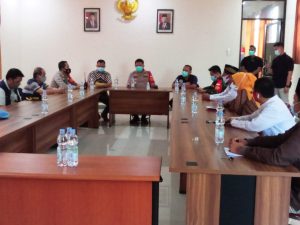 Kapolres Metro Bekasi Imbau Panlih Kades Jaga Kondusifitas Wilayah Serta Terapkan 3M
