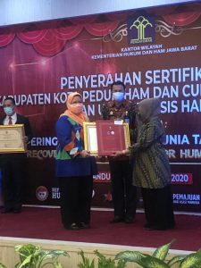 Pemkot Bekasi Raih Penghargaan “Kota Peduli HAM” Tahun 2019
