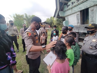 Prihatin Nasib 7 Anak Almarhum Rianto, Kapolres Samosir Berbagi Kasih