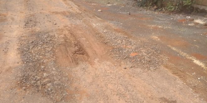 Ketua Umum BCW Temukan Proyek Jalan Lapen Baru Tiga Bulan Selesai Dikerjakan Sudah Rusak
