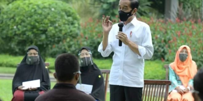 Presiden Pasang Badan Terkait Suntik Vaksin