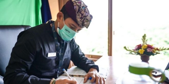 Bangkitan Perekonomian, Menparekraf Ajak Pengusaha dan Profesional Bekerja dari Bali