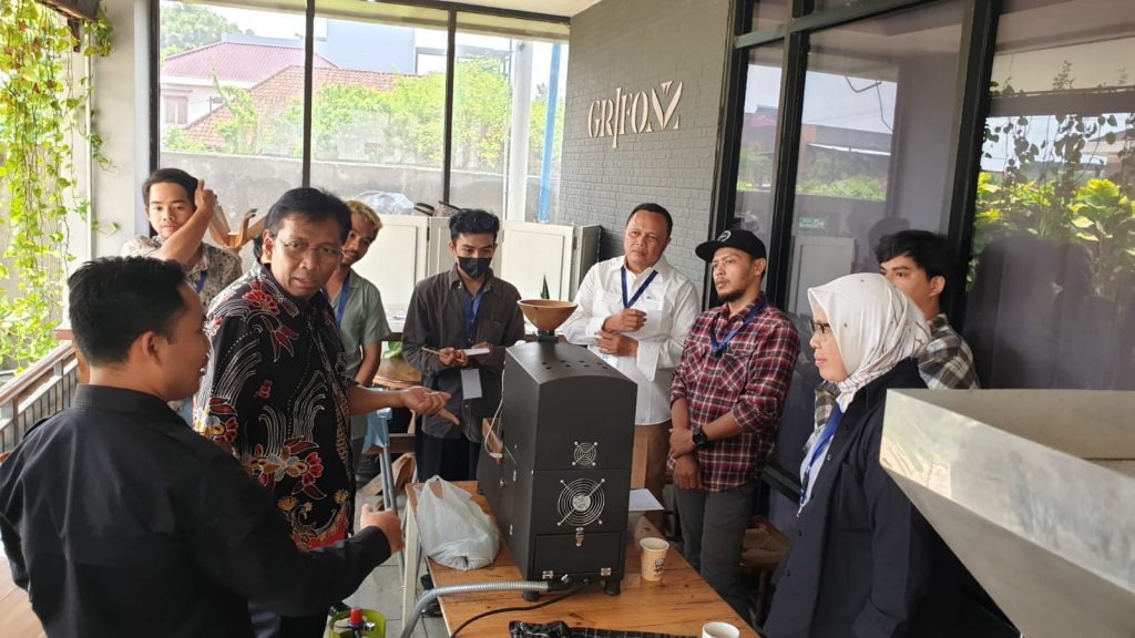 Tingkatkan SDM Di Bidang Roasting Kopi, KemenKopUKM Gelar PBK Di Palembang