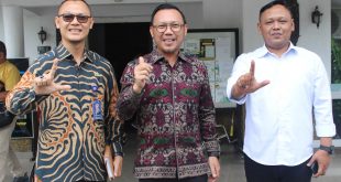 Kepala BPN Palangka Raya Indra Gunawan sosialisasikan aplikasi sentuh tanahku kepada masyarakat