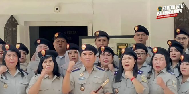 Ferdinan Adinoto Kepala Kantor Pertanahan Kota Palangka Raya dan jajaran.