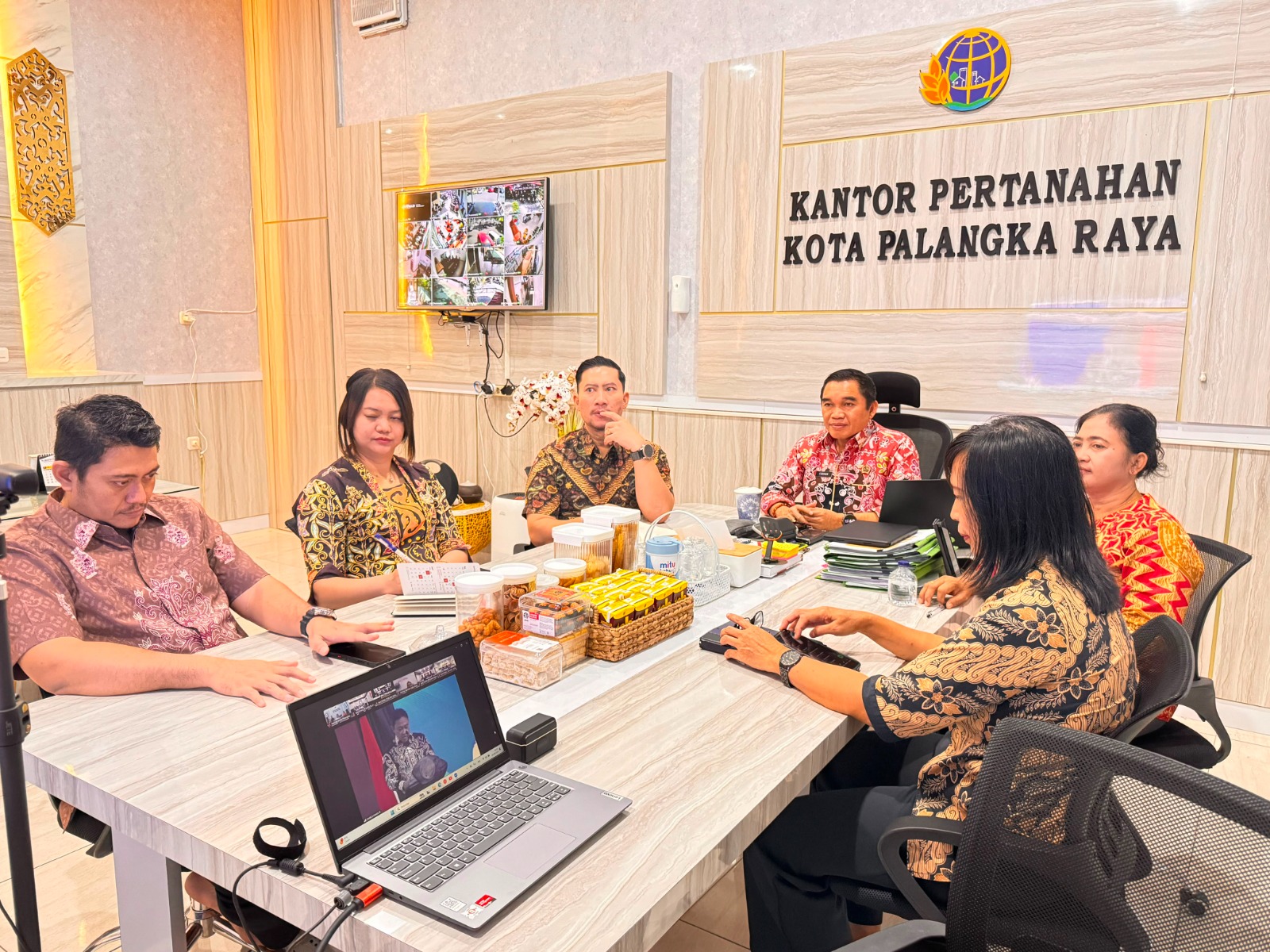 Kantor Pertanahan Kota Palangka Raya mengikuti Entry Meeting Penilaian Maladministrasi Ombudsman RI Tahun 2026, Kamis (6/8/2026).