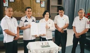 Kepala Kantor Pertanahan Kabupaten Tana Toraja, Mariana Derlan Masia Harahap, menandatangani kerja sama tersebut bersama Bupati Tana Toraja.
