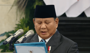 Prabowo-Subianto-Holopis
